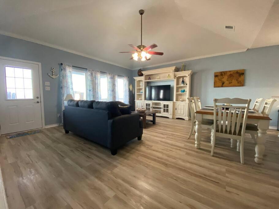 Beach House With Ocean View Surfside Beach Exterior foto